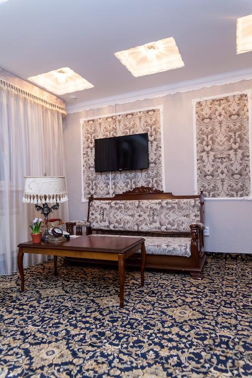 Hotel General Ekibastuz Quarto foto